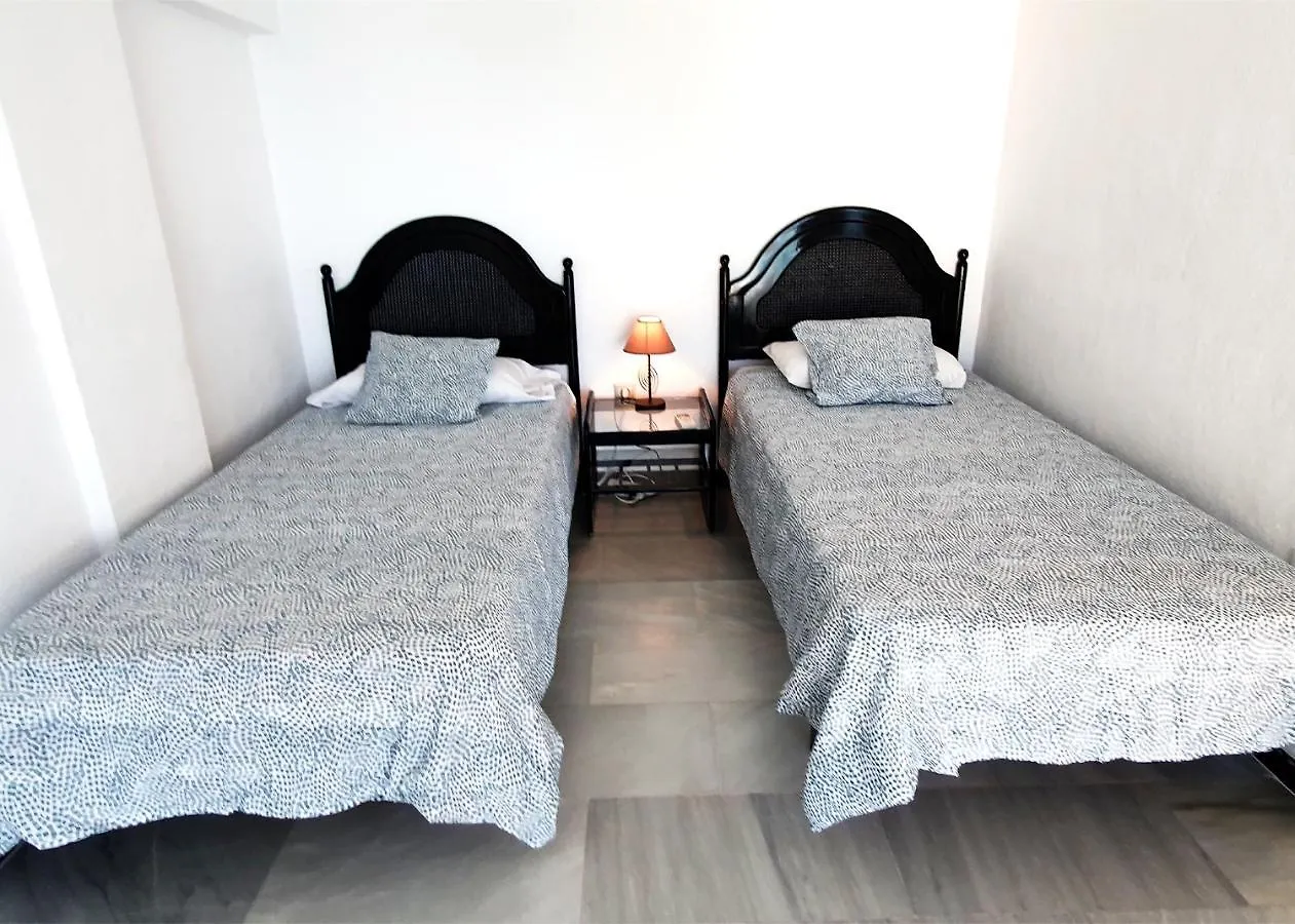 Daire Skol 709 Duplex 1 Bedroom In Skol Marbella With Gibraltar And Sea Views İspanya